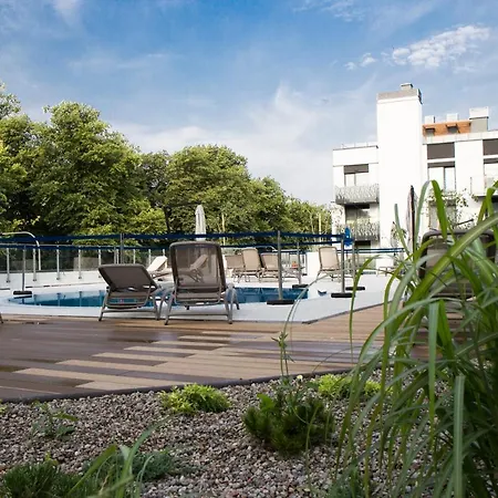 Nadmorskie Tarasy Park I Morze Z Garazem, Basen, Sauna, Jacuzzi Апартаменты Колобжег