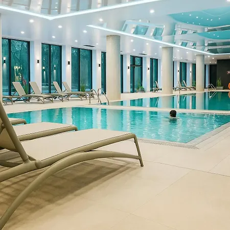 Апартаменты Nadmorskie Tarasy Park I Morze Z Garazem, Basen, Sauna, Jacuzzi Колобжег