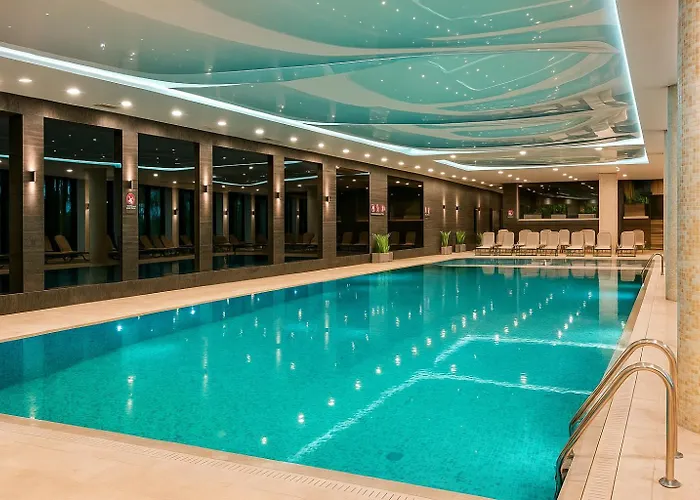 Nadmorskie Tarasy Park I Morze Z Garazem, Basen, Sauna, Jacuzzi Kolberg