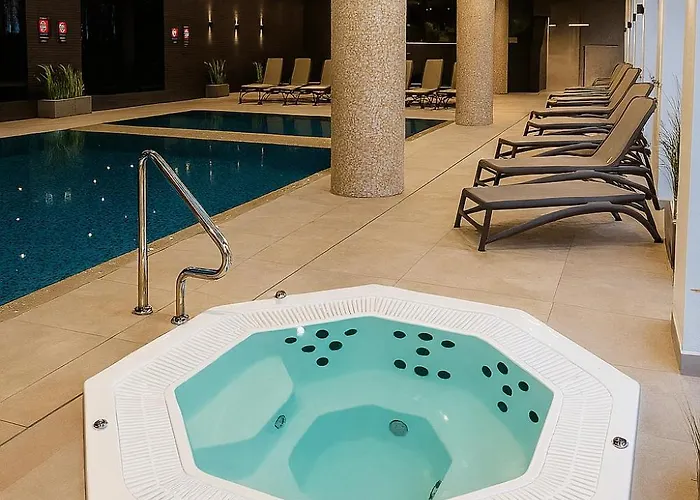 Nadmorskie Tarasy Park I Morze Z Garazem, Basen, Sauna, Jacuzzi Apartment