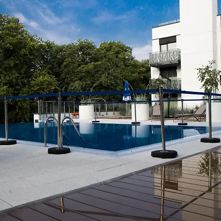 아파트 Nadmorskie Tarasy Park I Morze Z Garazem, Basen, Sauna, Jacuzzi