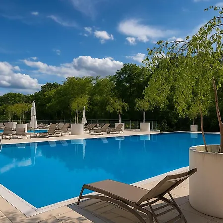 Apartment Nadmorskie Tarasy Park I Morze Z Garazem, Basen, Sauna, Jacuzzi *