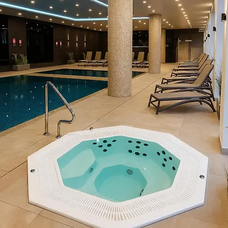 Nadmorskie Tarasy Park I Morze Z Garazem, Basen, Sauna, Jacuzzi Apartment